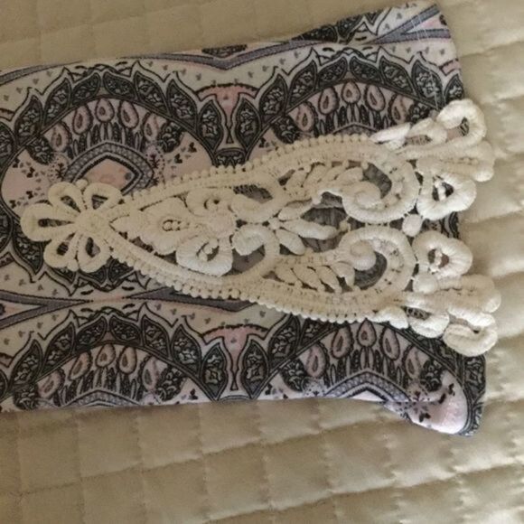 Maurices Lace Trimmed Cris Cross Back Tunic Size Med - Picture 5 of 10